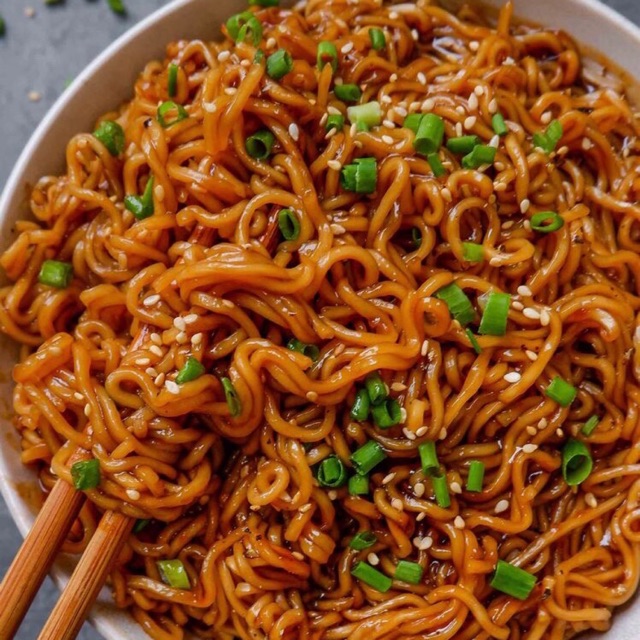 Selain dianggap berbahaya bagi kesehatan, ternyata makanan pedas juga memiliki dampak baik untuk kesehatan lho!